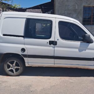 Camioneta Peugeot Partner Furgon 1.6